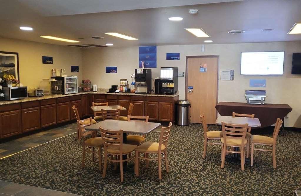 Best Western Wittenberg Inn Restaurant photo